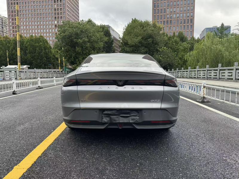 BAIC Arcfox Alpha S5, 2025 — фото 6 из 12