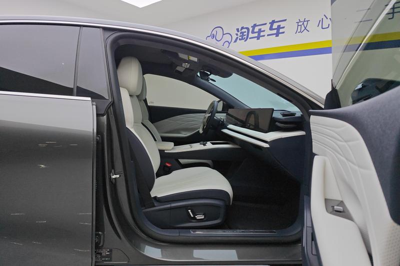 Geely Galaxy E8, 2024 — фото 11 из 12