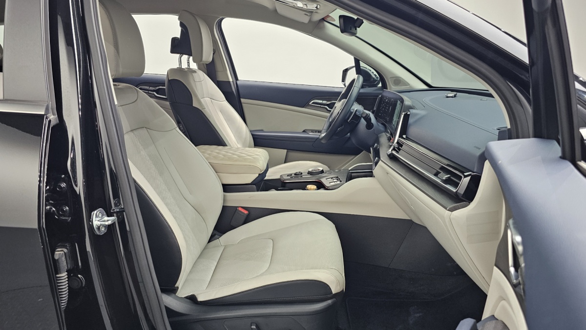 Kia Sportage, 2023 — фото 11 из 12
