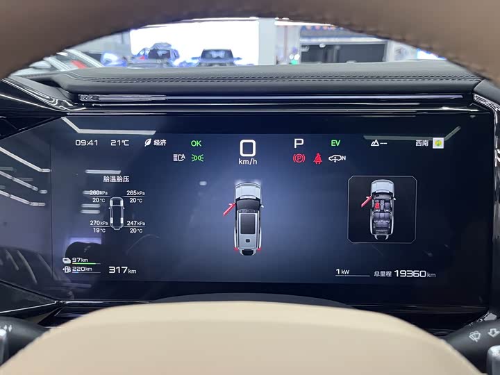 BYD FangChengBao Leopard 8, 2024 — фото 9 из 9