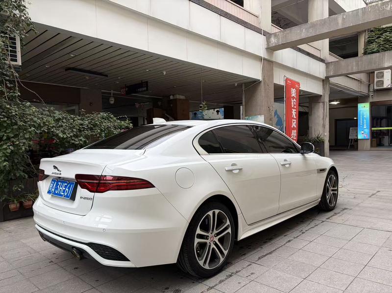 Jaguar XE L, 2022 — фото 6 из 11