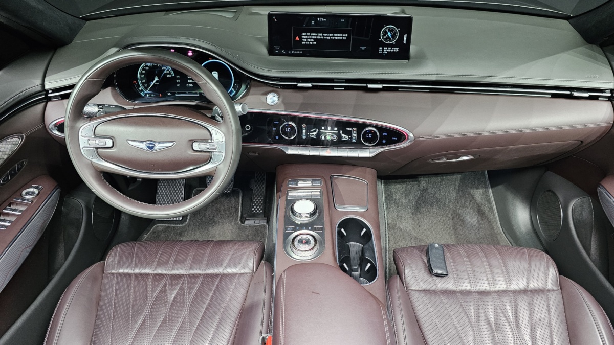 Genesis GV70, 2023 — фото 7 из 12