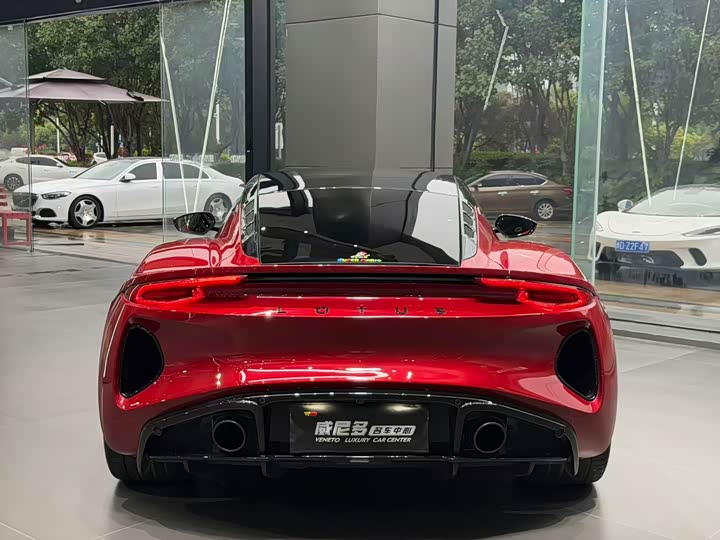 Lotus Emira, 2023 — фото 2 из 7