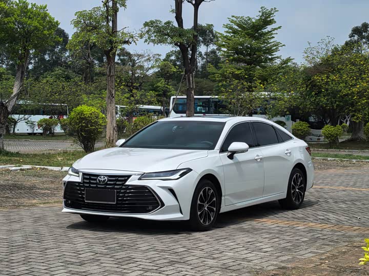 Toyota Avalon, 2023 — купить в Перми под ключ