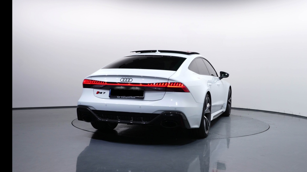 Audi RS 7, 2023 — фото 4 из 12