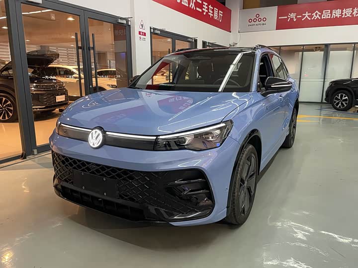 Volkswagen Tiguan L Pro, 2024 — купить в Белгороде под ключ