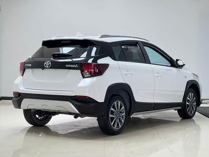 Toyota Yaris L Hatchback, 2022 — фото 6 из 9