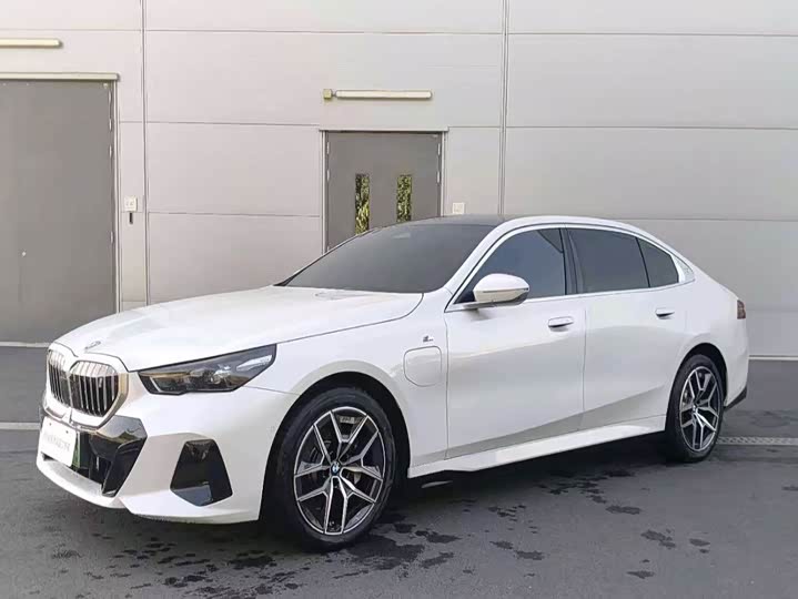 BMW i5, 2025 — купить в Владимире под ключ