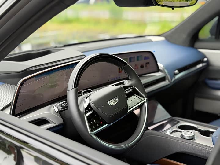 Cadillac Vistiq, 2026 — фото 4 из 9