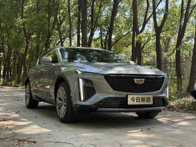 Cadillac GT4, 2025 — фото 3 из 8