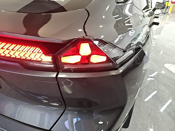 Changan Deepal SL03, 2022 — фото 8 из 9