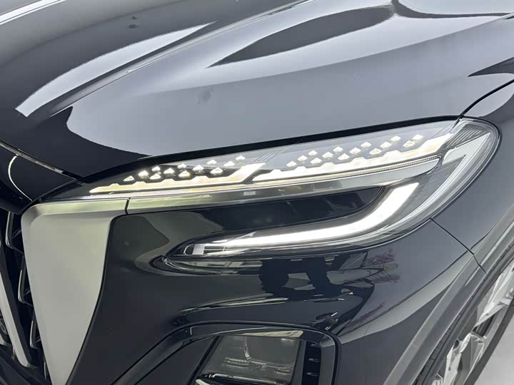 Hongqi HS3 Hybrid, 2025 — фото 3 из 9