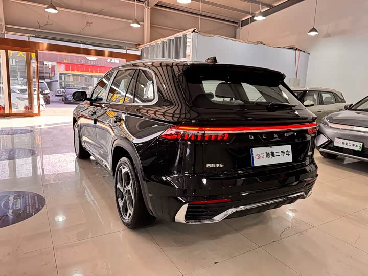 Geely Monjaro, 2025 — фото 7 из 9