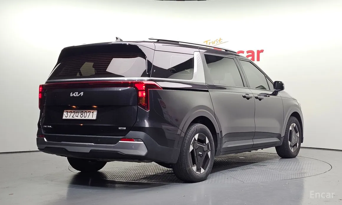 Kia Carnival, 2024 — фото 2 из 12