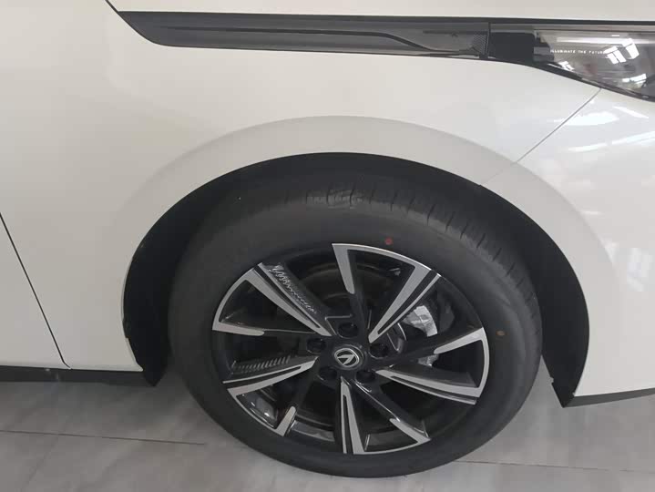 Changan Eado Plus, 2025 — фото 6 из 9