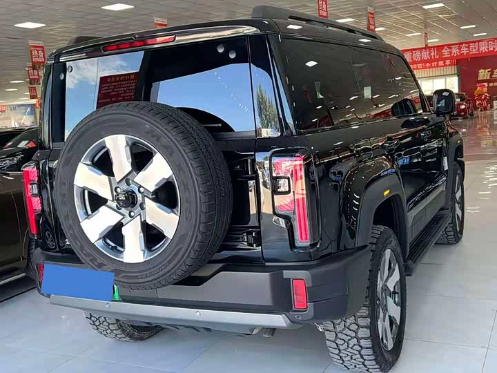 BAIC Beijing BJ40 Hybrid, 2025 — фото 9 из 9