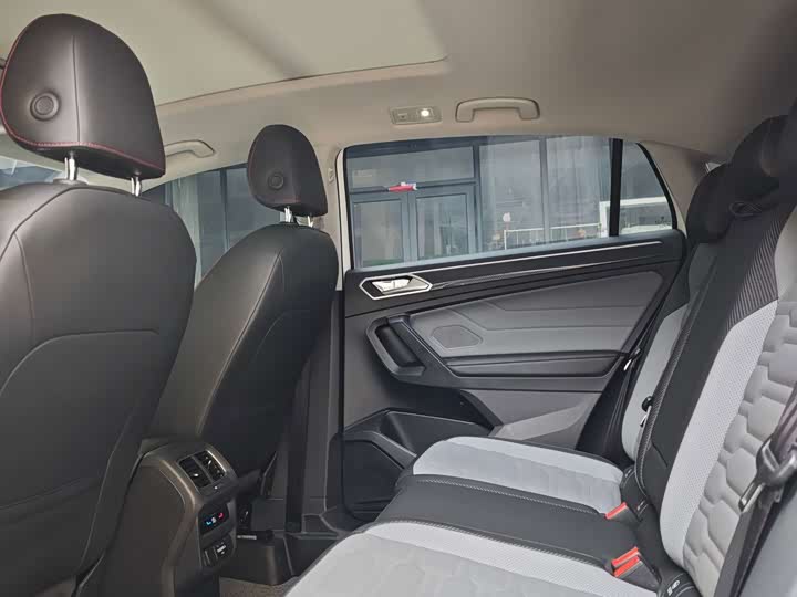 Volkswagen Tiguan X, 2024 — фото 5 из 9