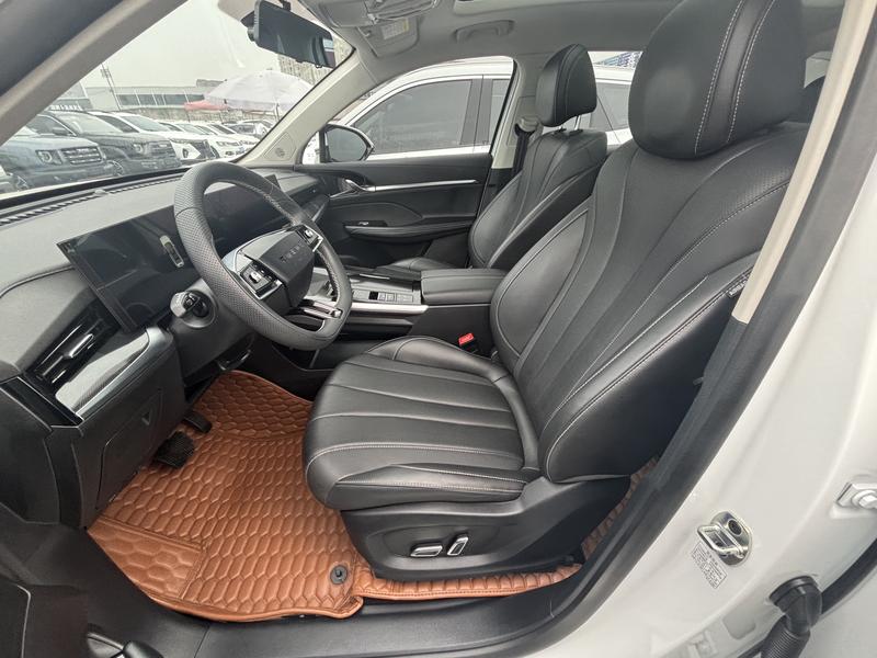 Roewe RX5 Max, 2022 — фото 8 из 12