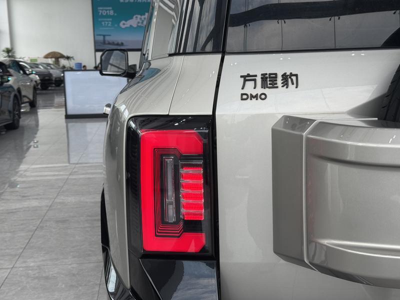 BYD FangChengBao Leopard 8, 2024 — фото 8 из 12