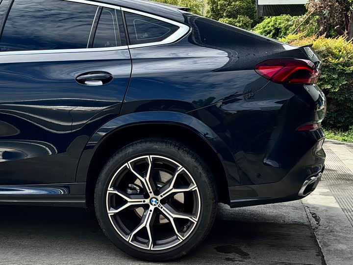 BMW X6, 2024 — фото 6 из 9