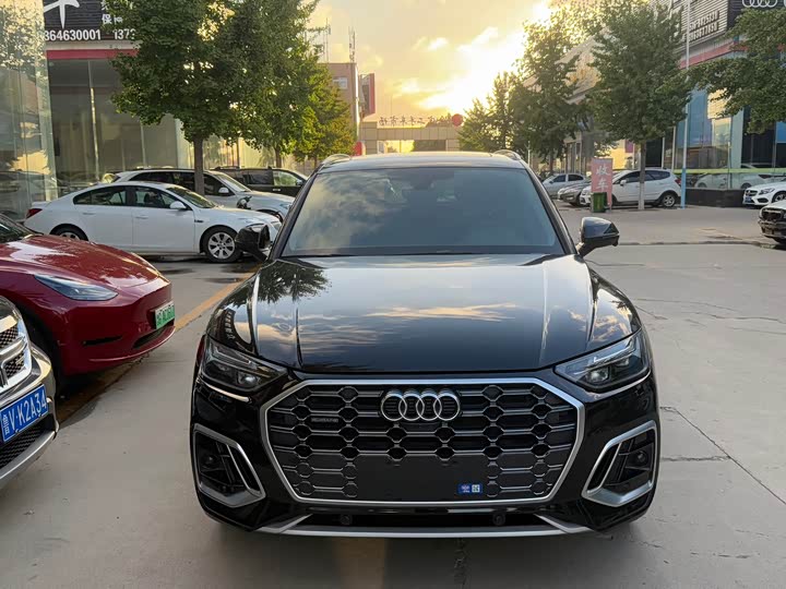 Audi Q5L, 2025 — фото 2 из 9