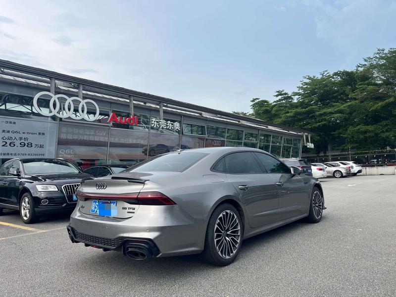 Audi A7L, 2024 — фото 4 из 10