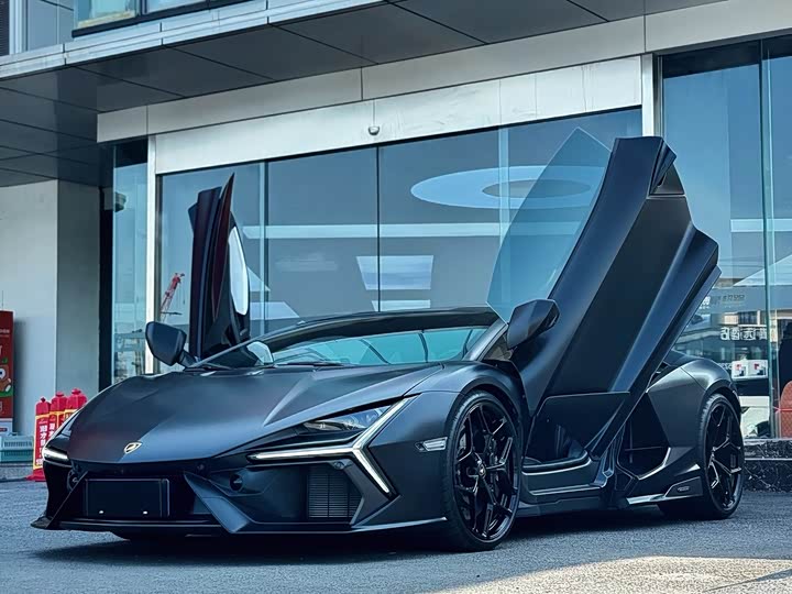 Lamborghini Revuelto, 2024 — купить в Туле под ключ
