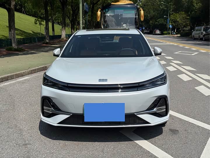 Geely Galaxy A7, 2025 — фото 2 из 9
