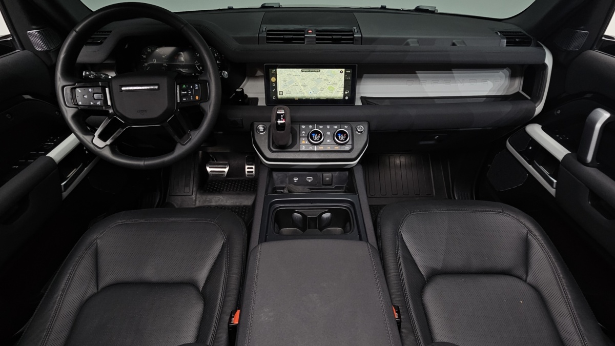 Land Rover Defender, 2023 — фото 7 из 12