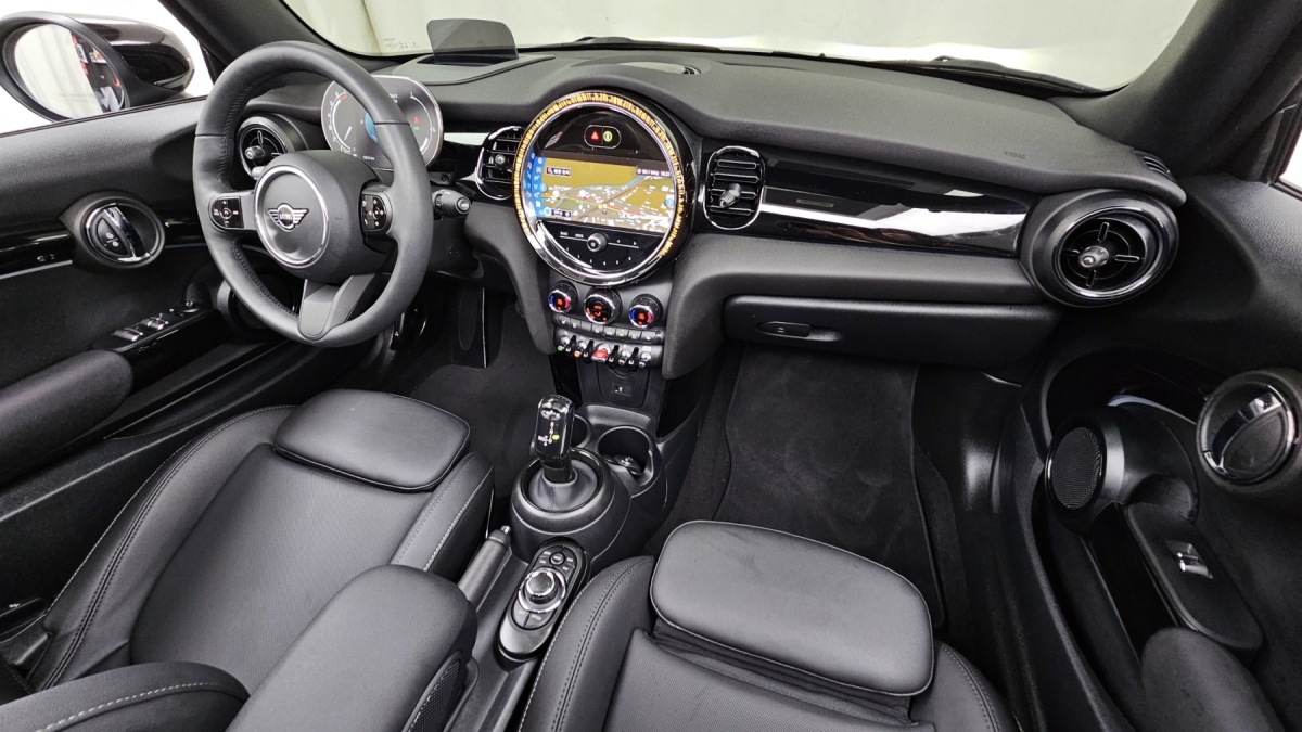 Mini Cooper Convertible, 2024 — фото 6 из 12