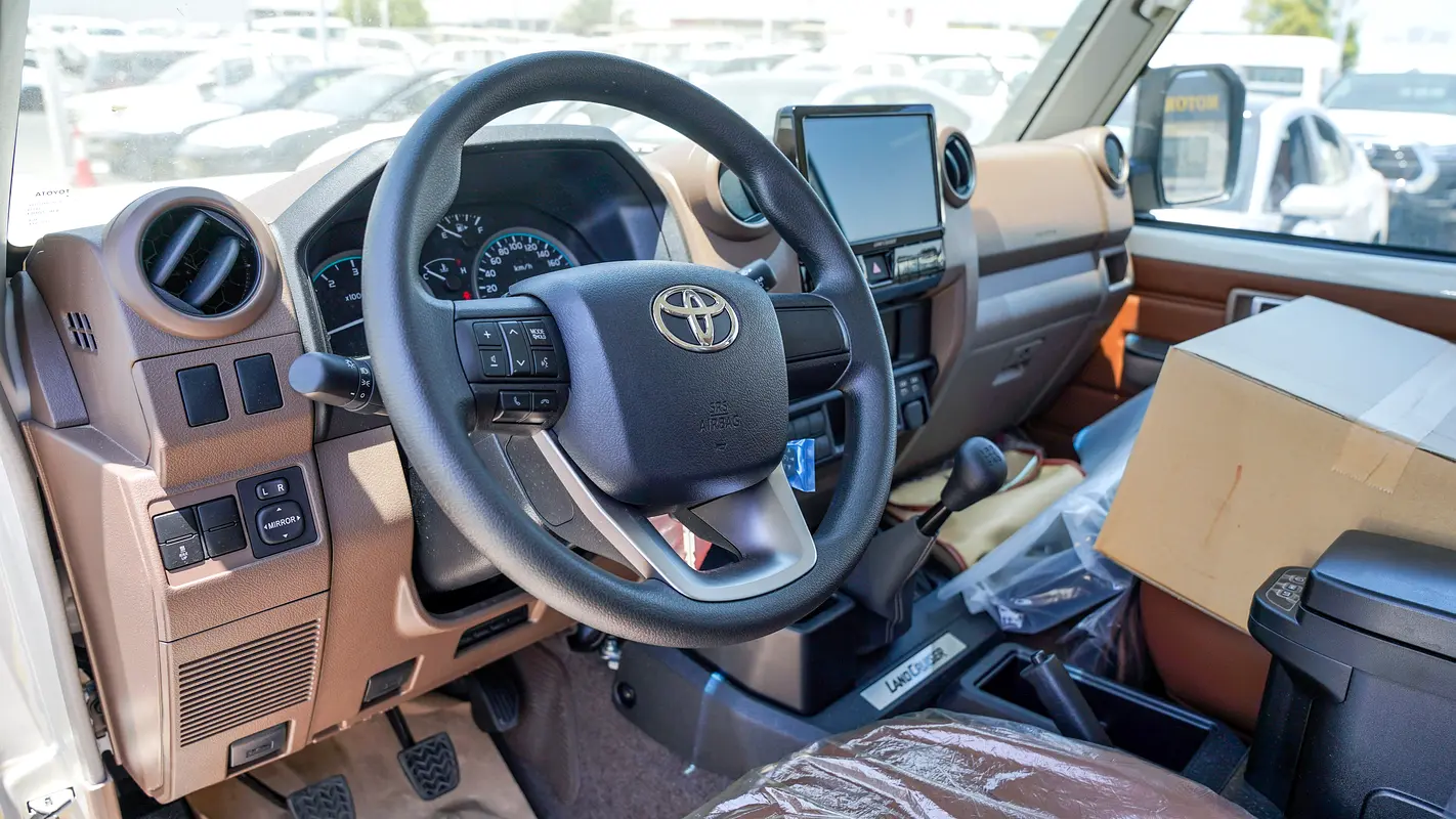 Toyota Land Cruiser 70 Series, 2026 — фото 10 из 10