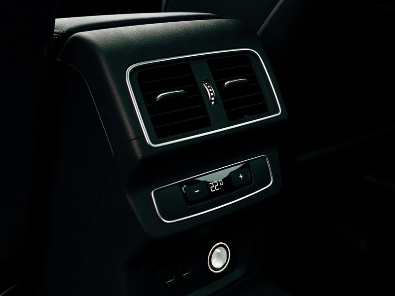 Audi Q5L Sportback, 2022 — фото 7 из 12