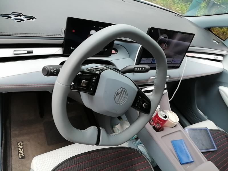 MG Motor 4 EV, 2025 — фото 11 из 12
