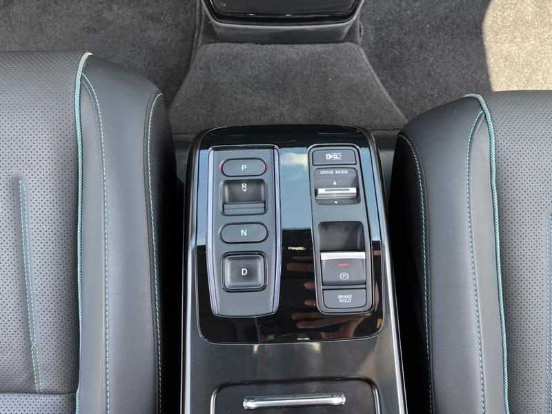 Honda e:NP2, 2025 — фото 8 из 12