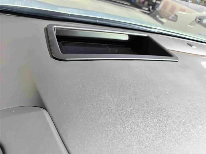 Buick OMPV, 2025 — фото 8 из 9