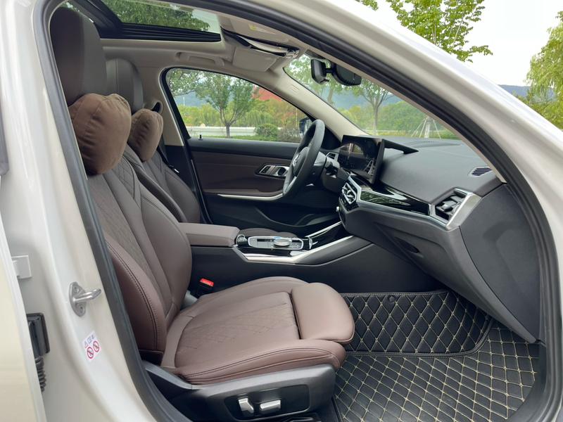 BMW i3, 2022 — фото 10 из 12