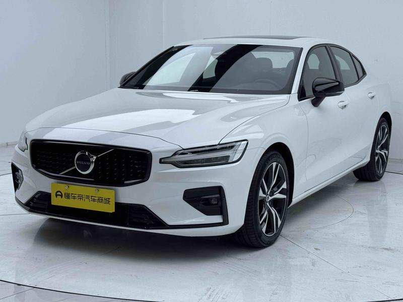 Volvo S60, 2024 — купить в Ижевске под ключ