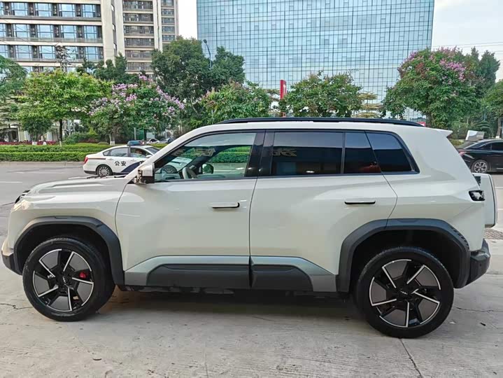 BYD FangChengBao Titanium 3 (Tai 3), 2025 — фото 8 из 9