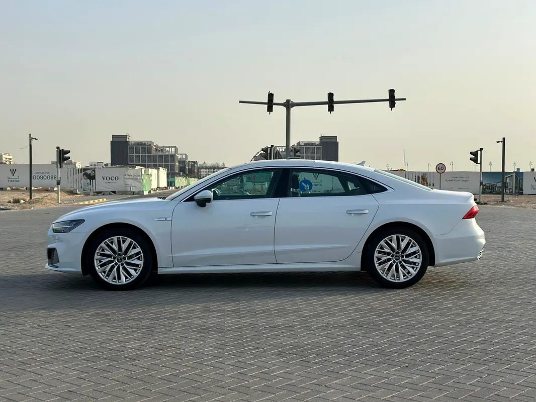Audi A7, 2023 — фото 2 из 10