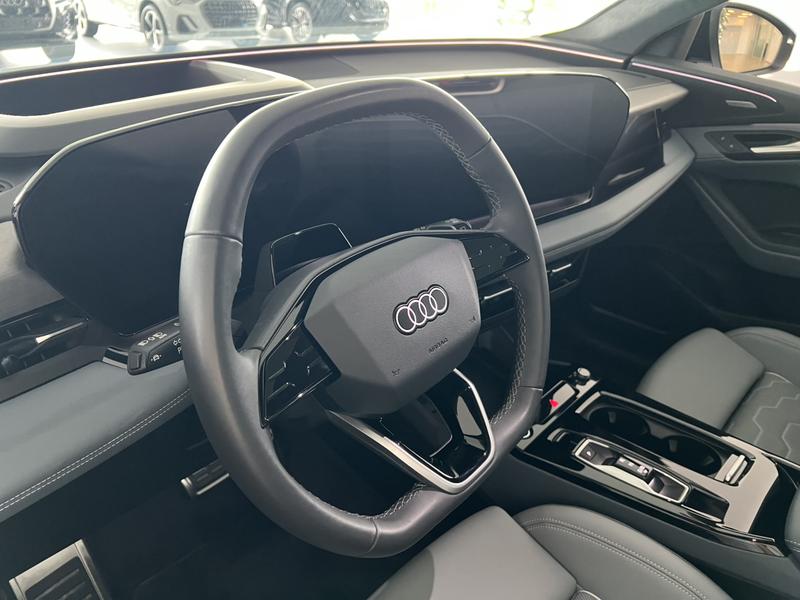 Audi Q6L e-tron, 2025 — фото 9 из 12