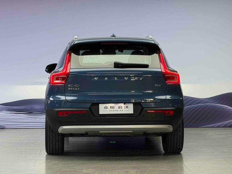 Volvo XC40, 2023 — фото 6 из 12