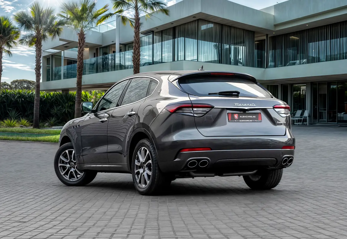 Maserati Levante, 2022 — фото 3 из 10