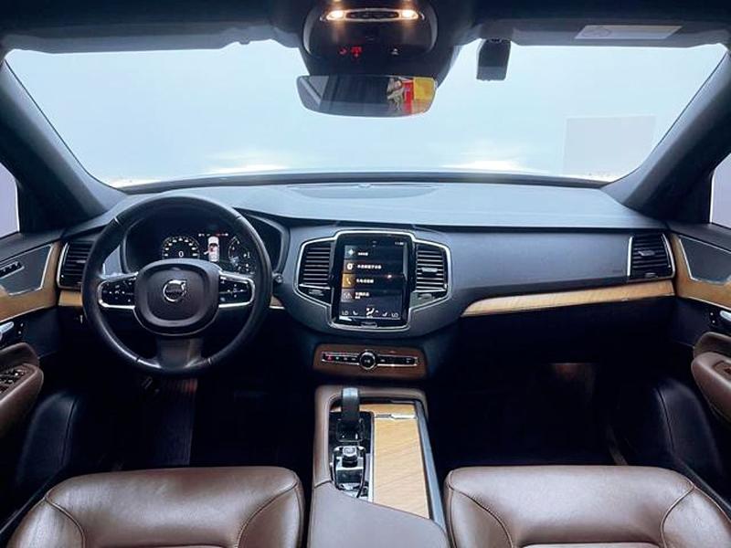 Volvo XC90, 2022 — фото 11 из 12