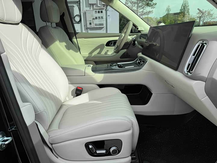 Geely Galaxy M9, 2025 — фото 8 из 9
