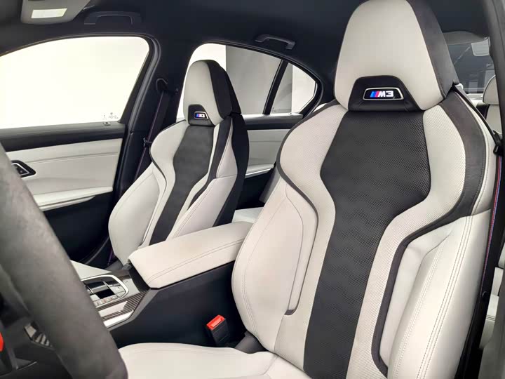 BMW M3, 2025 — фото 8 из 9