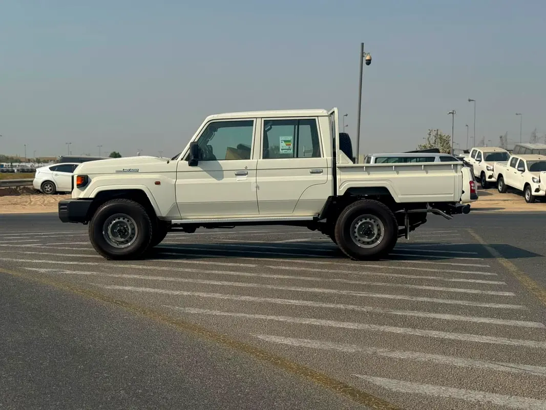Toyota Land Cruiser 70 Series, 2026 — фото 4 из 10