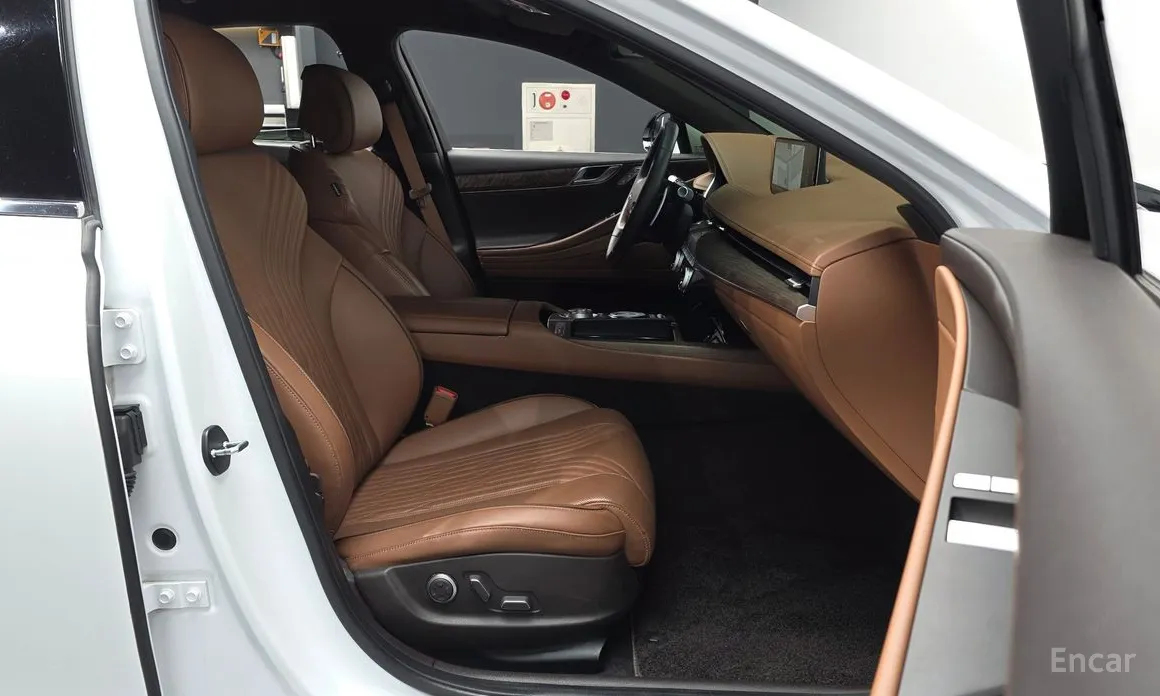 Genesis G80, 2022 — фото 11 из 12