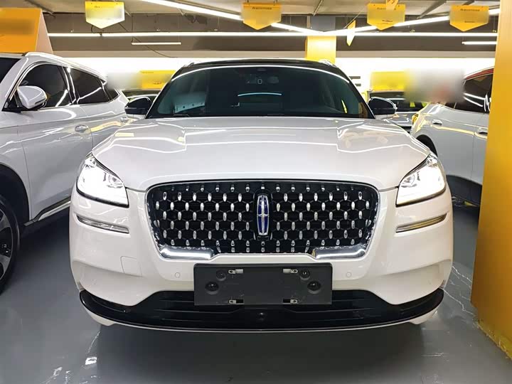 Lincoln Corsair Hybrid, 2021 — фото 3 из 9