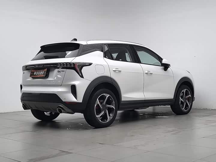 Lynk & Co 06 EM-P Hybrid, 2022 — фото 2 из 9