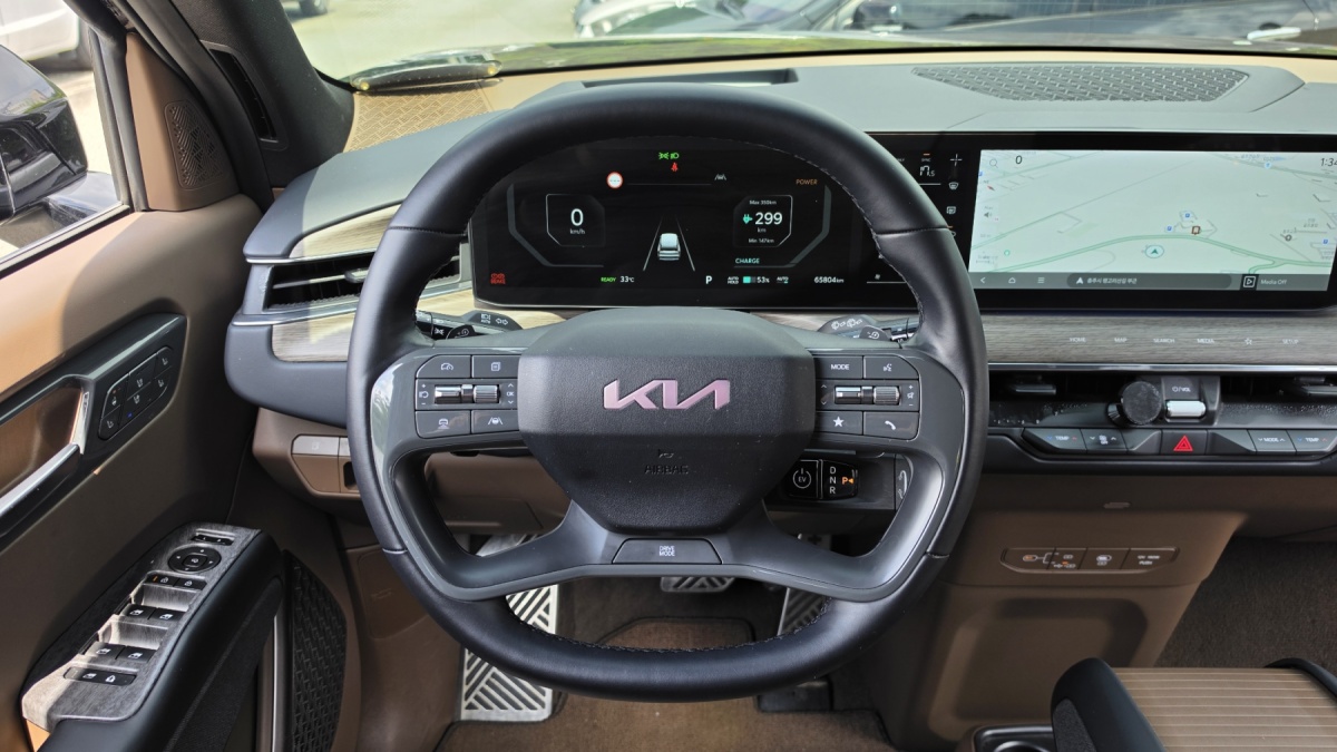 Kia EV9, 2023 — фото 11 из 12
